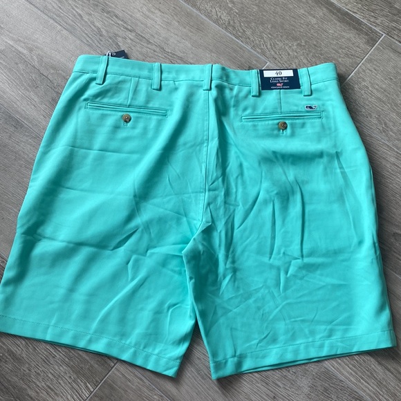 Vineyard Vines Classic fit link shorts - Picture 2 of 3